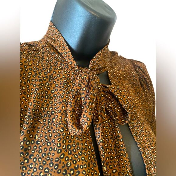 Women’s scarf tie plunging neck animal print bodysuit by Socialite NWOT size M - Picture 7 of 8